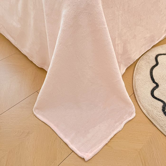 91家纺网 家纺一手货源 找家纺 澳梵家居 2023新款印花豆豆绒牛奶绒四件套 一只兔兔