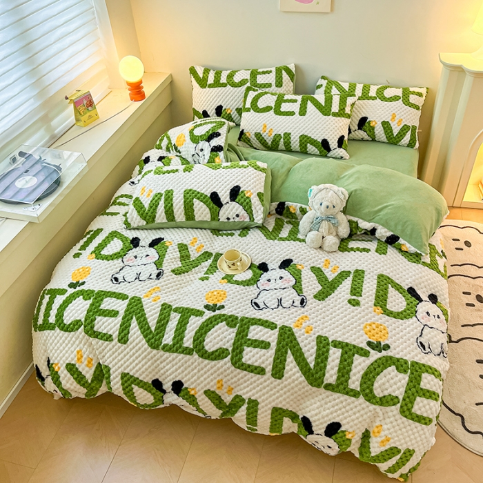 91家纺网 家纺一手货源 找家纺 澳梵家居 2023新款印花豆豆绒牛奶绒四件套 字母兔兔