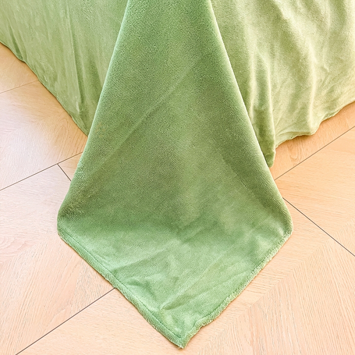 91家纺网 家纺一手货源 找家纺 澳梵家居 2023新款印花豆豆绒牛奶绒四件套 字母兔兔