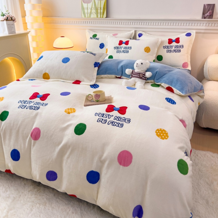 91家纺网 家纺一手货源 找家纺 宜家坊 2023新款小清新加厚印花牛奶绒四件套 简单款-彩色波点