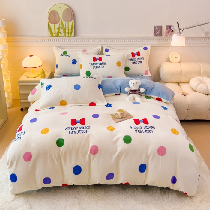 91家纺网 家纺一手货源 找家纺 宜家坊 2023新款小清新加厚印花牛奶绒四件套 简单款-彩色波点