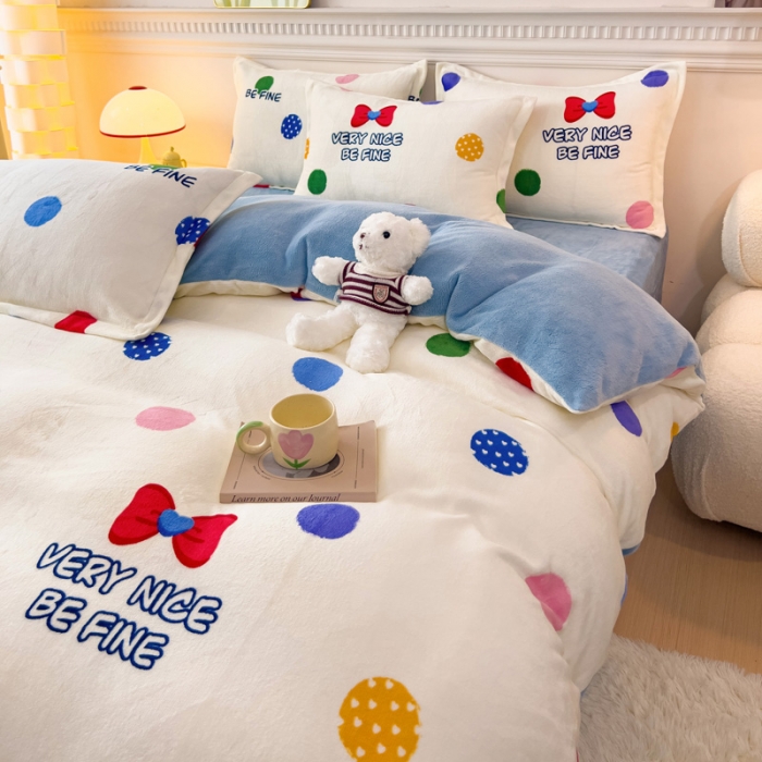 91家纺网 家纺一手货源 找家纺 宜家坊 2023新款小清新加厚印花牛奶绒四件套 简单款-彩色波点