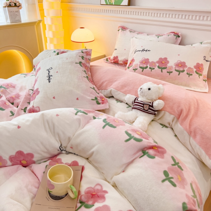 91家纺网 家纺一手货源 找家纺 宜家坊 2023新款小清新加厚印花牛奶绒四件套 简单款-花香四溢