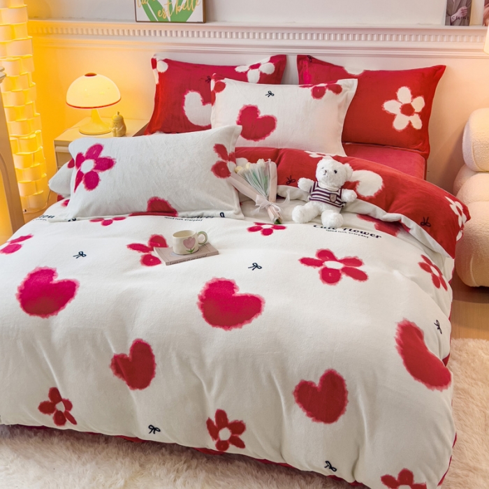 91家纺网 家纺一手货源 找家纺 宜家坊 2023新款小清新加厚印花牛奶绒四件套 简单款-花颜-白