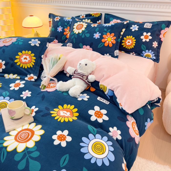 91家纺网 家纺一手货源 找家纺 宜家坊 2023新款小清新加厚印花牛奶绒四件套 简单款-秘密花园