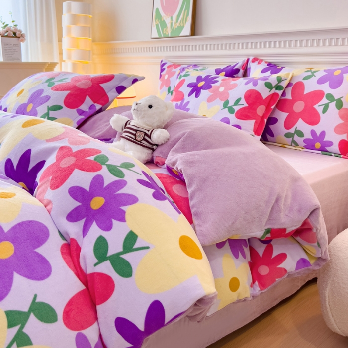 91家纺网 家纺一手货源 找家纺 宜家坊 2023新款小清新加厚印花牛奶绒四件套 简单款-紫色花园