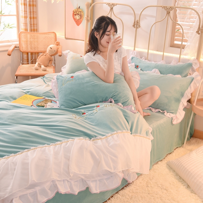 91家纺网 家纺一手货源 找家纺 欧冠 2023公主风倾城牛奶绒四件套 倾城-慕蓝