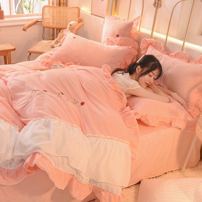 91家纺网 家纺一手货源 找家纺 欧冠 2023公主风倾城牛奶绒四件套 倾城-玉色