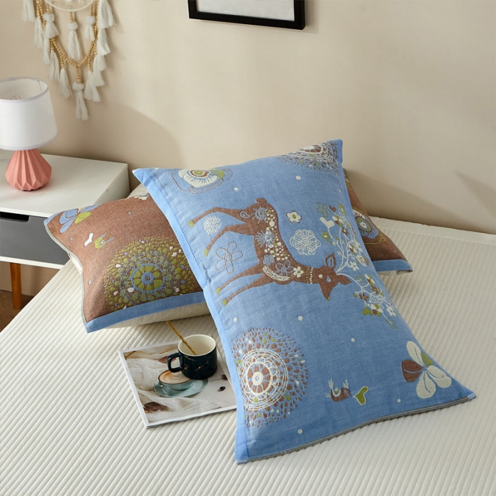 91家纺网 家纺一手货源 找家纺 朴尔 2023新款素雅系列全棉系列四层纱布枕巾52x78cm/对 鹿鹿花开-蓝