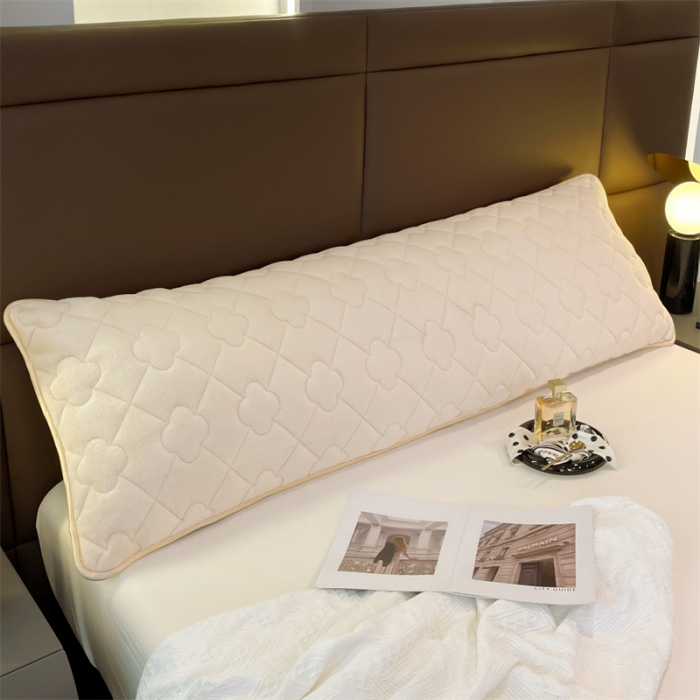 91家纺网 家纺一手货源 找家纺 梦舒羽 2025新款牛奶绒夹棉长枕套宿舍双人枕芯套 米黄