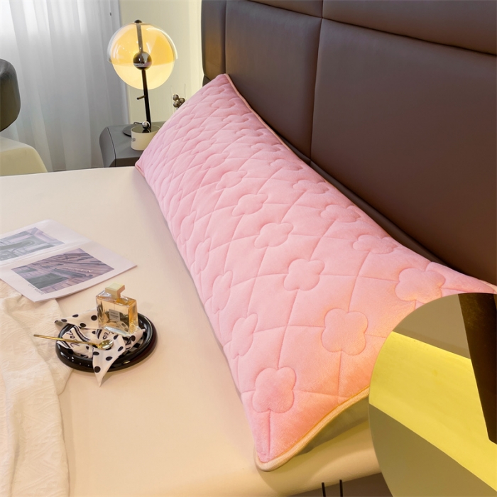 91家纺网 家纺一手货源 找家纺 梦舒羽 2025新款牛奶绒夹棉长枕套宿舍双人枕芯套 樱花粉