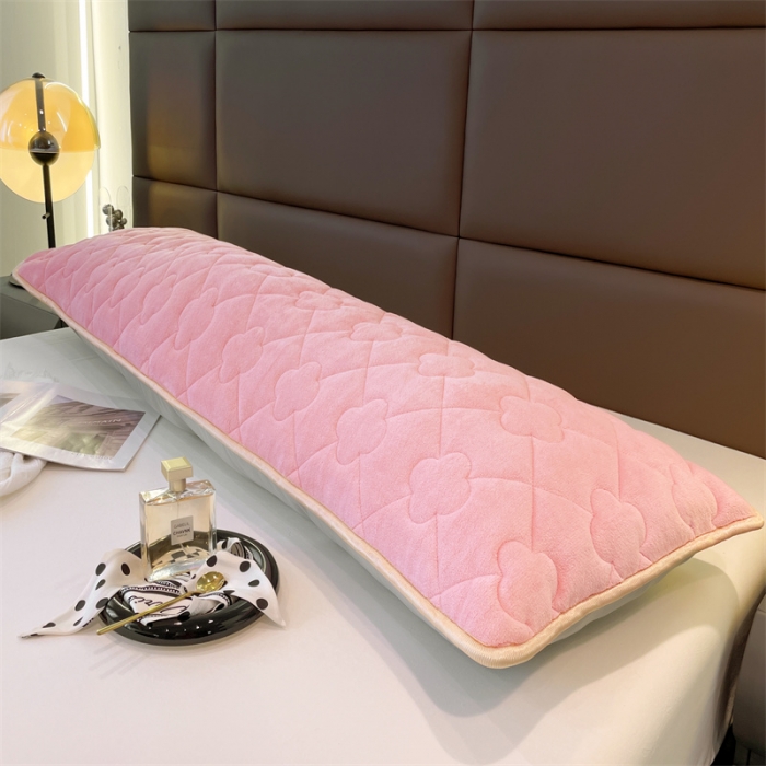 91家纺网 家纺一手货源 找家纺 梦舒羽 2025新款牛奶绒夹棉长枕套宿舍双人枕芯套 樱花粉