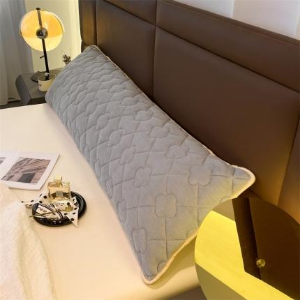 91家纺网 家纺一手货源 找家纺 新款牛奶绒夹棉长枕套宿舍双人枕芯套 银优灰