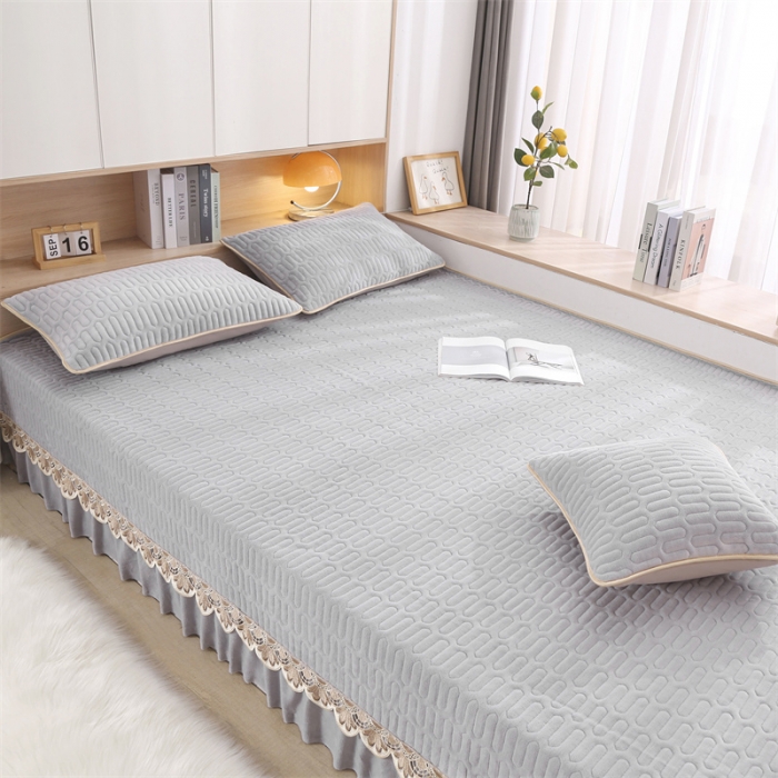 91家纺网 家纺一手货源 找家纺 美优兰 2025秋冬新款牛奶绒榻榻米垫床盖（可定制） 素沫