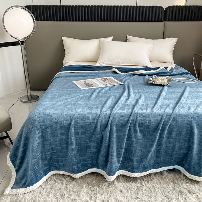 91家纺网 家纺一手货源 找家纺 小米笠 2023新款立体剪花牛奶绒毯 星海蓝