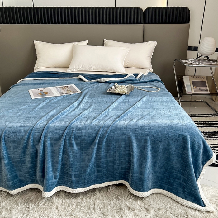 91家纺网 家纺一手货源 找家纺 小米笠 2023新款立体剪花牛奶绒毯 星海蓝