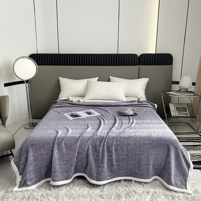 91家纺网 家纺一手货源 找家纺 小米笠 2023新款立体剪花牛奶绒毯 玄紫灰