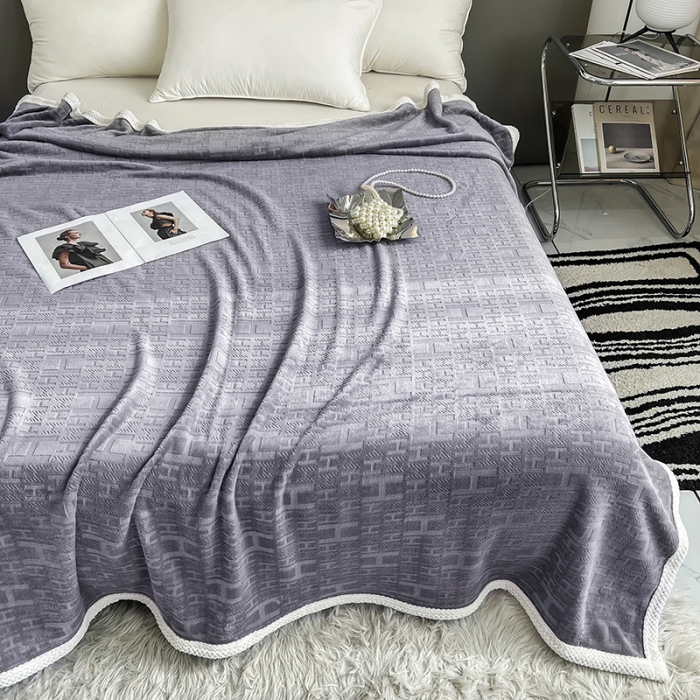 91家纺网 家纺一手货源 找家纺 小米笠 2023新款立体剪花牛奶绒毯 玄紫灰