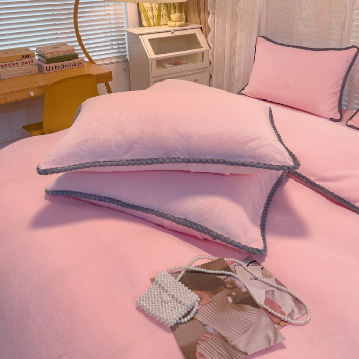 91家纺网 家纺一手货源 找家纺 欧冠 2023新款加厚牛奶绒纯色优雅四件套 优雅-粉色