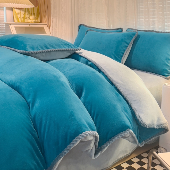 91家纺网 家纺一手货源 找家纺 欧冠 2023新款加厚牛奶绒纯色优雅四件套 优雅-孔雀蓝