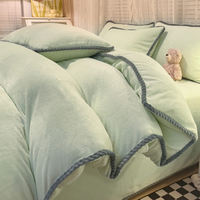 91家纺网 家纺一手货源 找家纺 欧冠 2023新款加厚牛奶绒纯色优雅四件套 优雅-抹茶