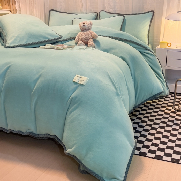 91家纺网 家纺一手货源 找家纺 欧冠 2023新款加厚牛奶绒纯色优雅四件套 优雅-慕蓝