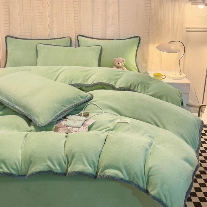 91家纺网 家纺一手货源 找家纺 欧冠 2023新款加厚牛奶绒纯色优雅四件套 优雅-牛油果