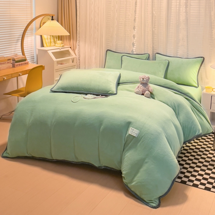 91家纺网 家纺一手货源 找家纺 欧冠 2023新款加厚牛奶绒纯色优雅四件套 优雅-牛油果