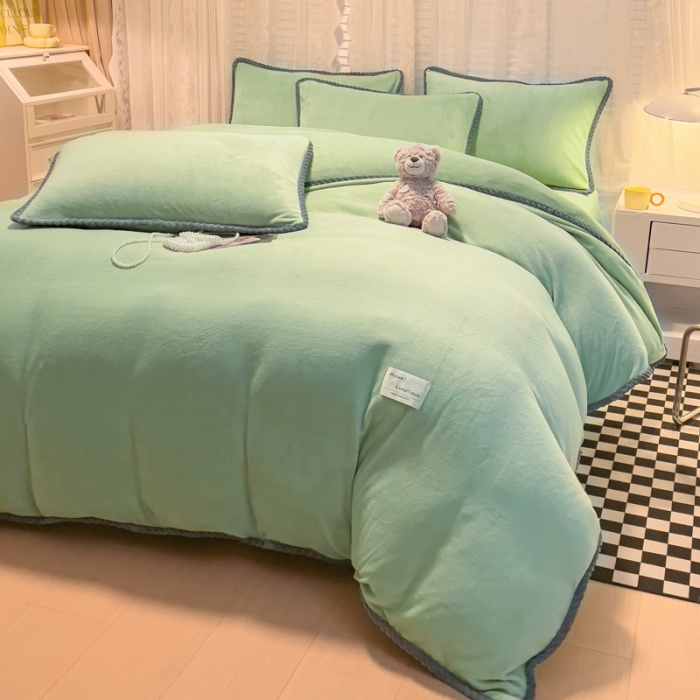 91家纺网 家纺一手货源 找家纺 欧冠 2023新款加厚牛奶绒纯色优雅四件套 优雅-牛油果