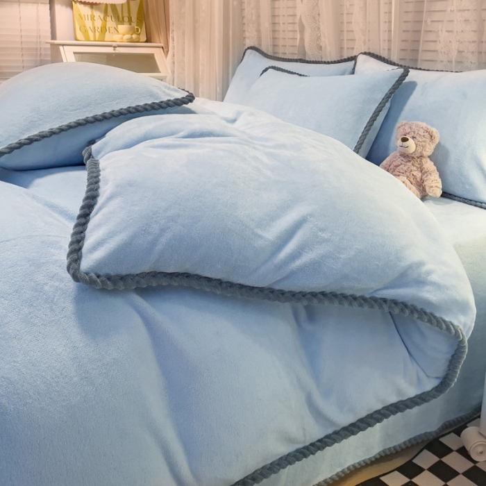 91家纺网 家纺一手货源 找家纺 欧冠 2023新款加厚牛奶绒纯色优雅四件套 优雅-天蓝