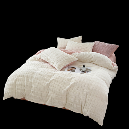 91家纺网 家纺一手货源 找家纺 欧冠 2023秋冬320克兔兔绒四件套 奶白粉