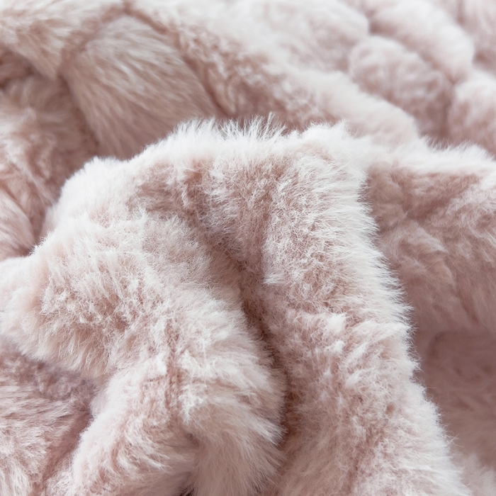 91家纺网 家纺一手货源 找家纺 （总）欧冠 2023秋冬320克兔兔绒四件套