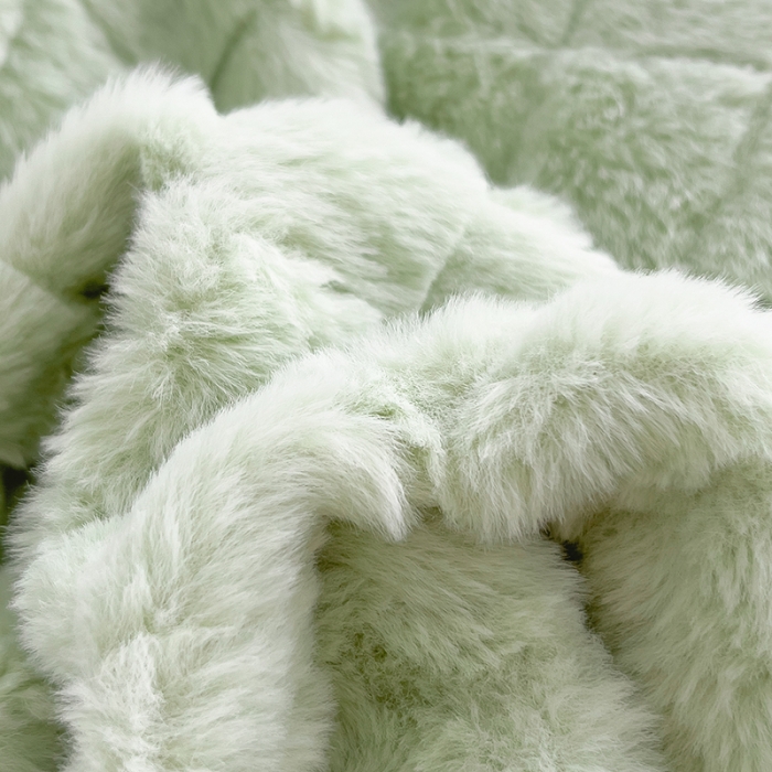 91家纺网 家纺一手货源 找家纺 欧冠 2023秋冬320克兔兔绒四件套 清新绿