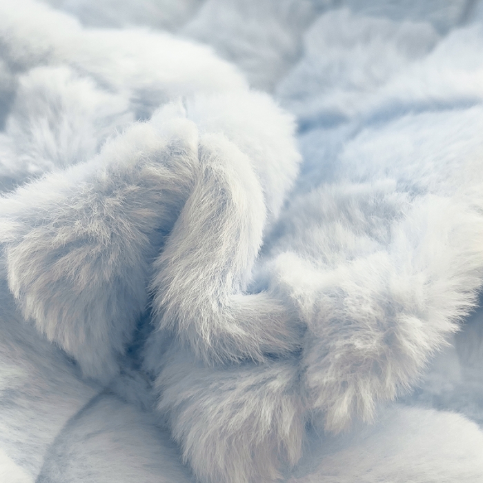 91家纺网 家纺一手货源 找家纺 欧冠 2023秋冬320克兔兔绒四件套 天空蓝