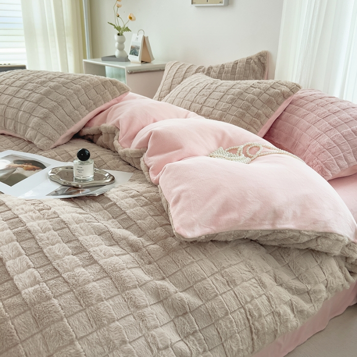 91家纺网 家纺一手货源 找家纺 欧冠 2023秋冬320克兔兔绒四件套 香槟棕