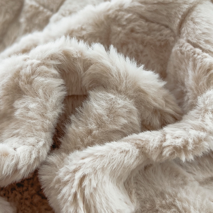 91家纺网 家纺一手货源 找家纺 欧冠 2023秋冬320克兔兔绒四件套 香槟棕