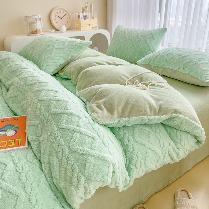 91家纺网 家纺一手货源 找家纺 （总）欧冠  2023秋冬加厚塔芙绒简约款牛奶绒四件套