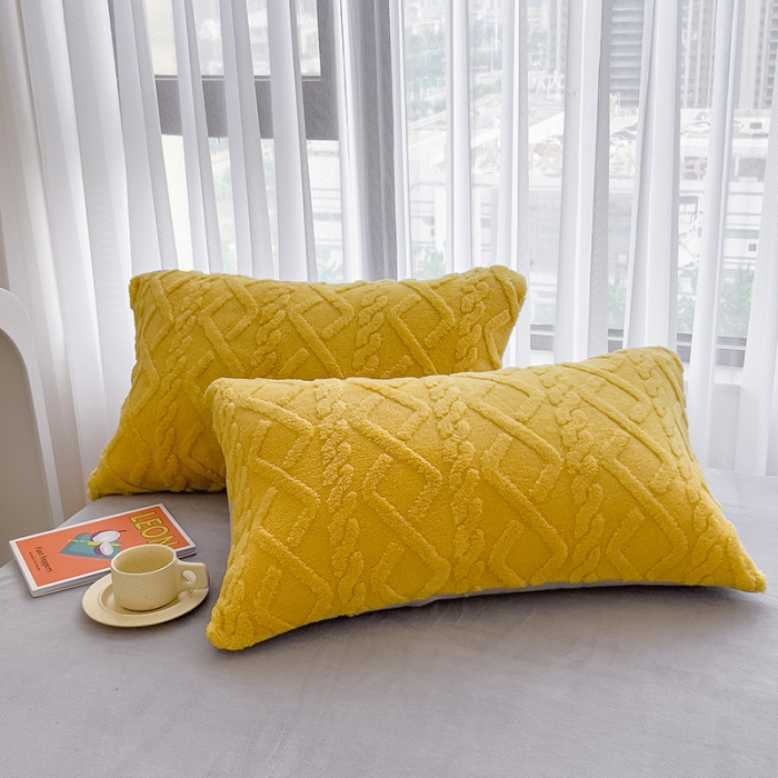 91家纺网 家纺一手货源 找家纺 欧冠  2023秋冬加厚塔芙绒简约款牛奶绒四件套 暖黄