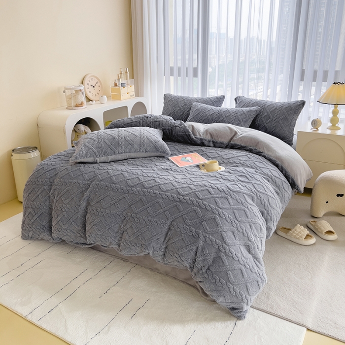 91家纺网 家纺一手货源 找家纺 欧冠  2023秋冬加厚塔芙绒简约款牛奶绒四件套 浅灰