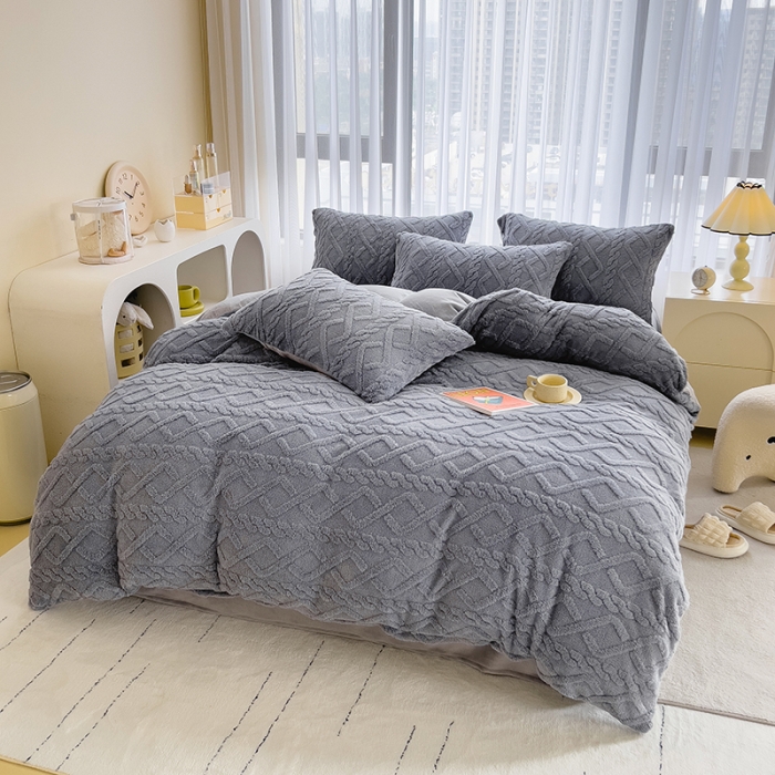 91家纺网 家纺一手货源 找家纺 欧冠  2023秋冬加厚塔芙绒简约款牛奶绒四件套 浅灰