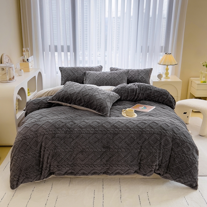 91家纺网 家纺一手货源 找家纺 欧冠  2023秋冬加厚塔芙绒简约款牛奶绒四件套 深灰