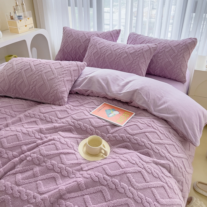 91家纺网 家纺一手货源 找家纺 欧冠  2023秋冬加厚塔芙绒简约款牛奶绒四件套 紫色