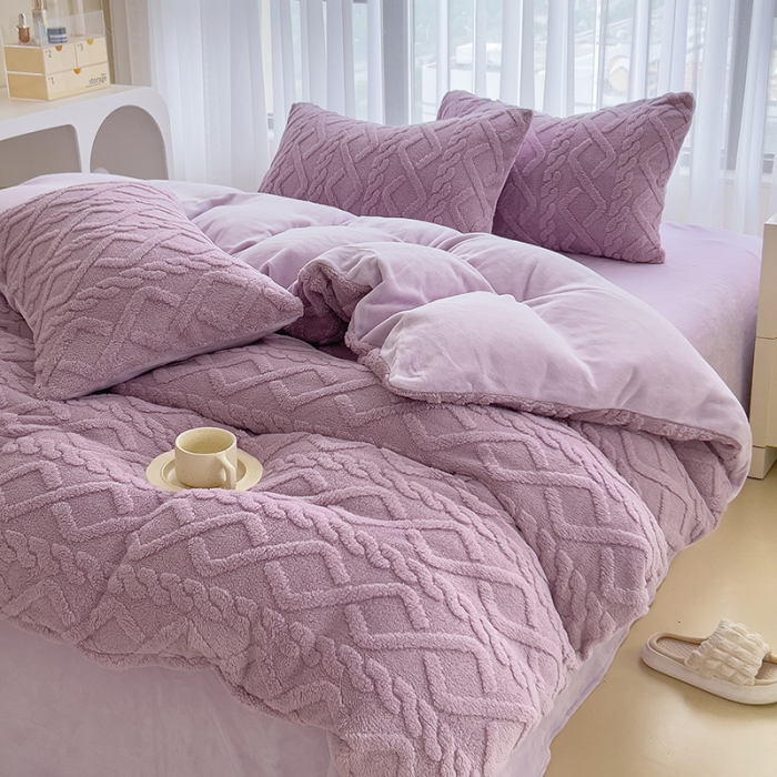 91家纺网 家纺一手货源 找家纺 欧冠  2023秋冬加厚塔芙绒简约款牛奶绒四件套 紫色