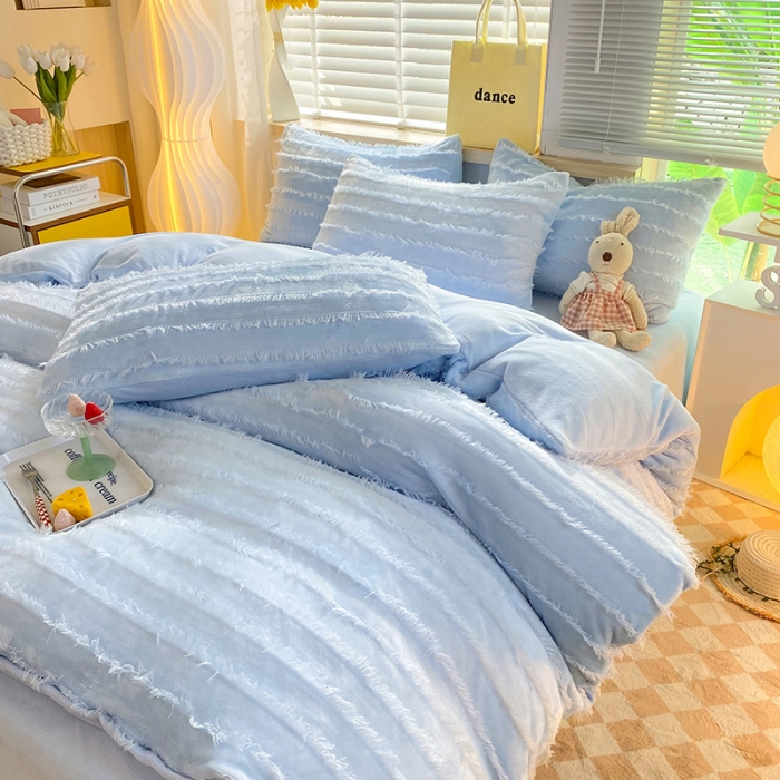 91家纺网 家纺一手货源 找家纺 欧冠 2023秋冬新款牛奶绒提花简约款牛奶绒四件套 可可蓝