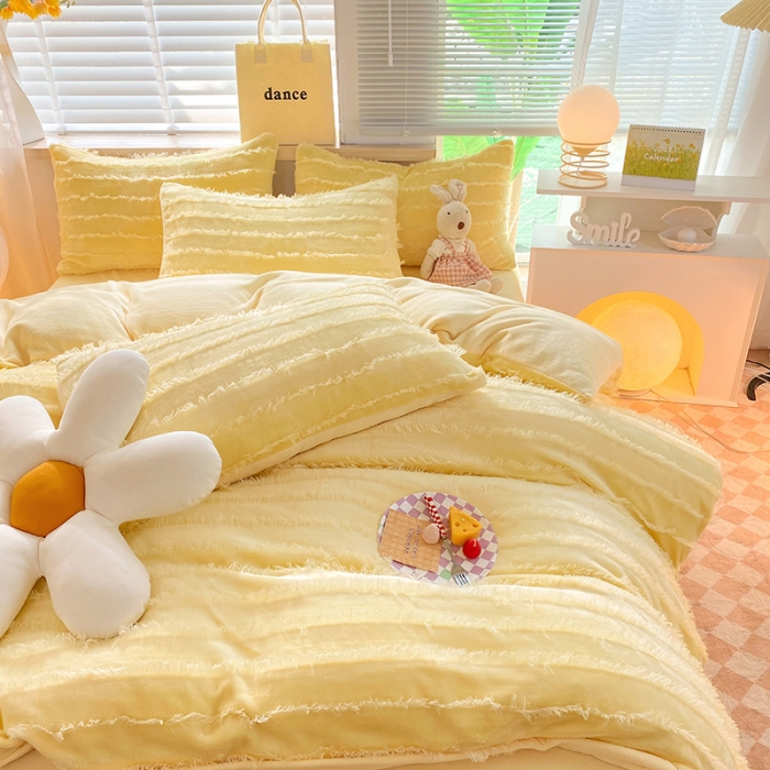 91家纺网 家纺一手货源 找家纺 欧冠 2023秋冬新款牛奶绒提花简约款牛奶绒四件套 松花