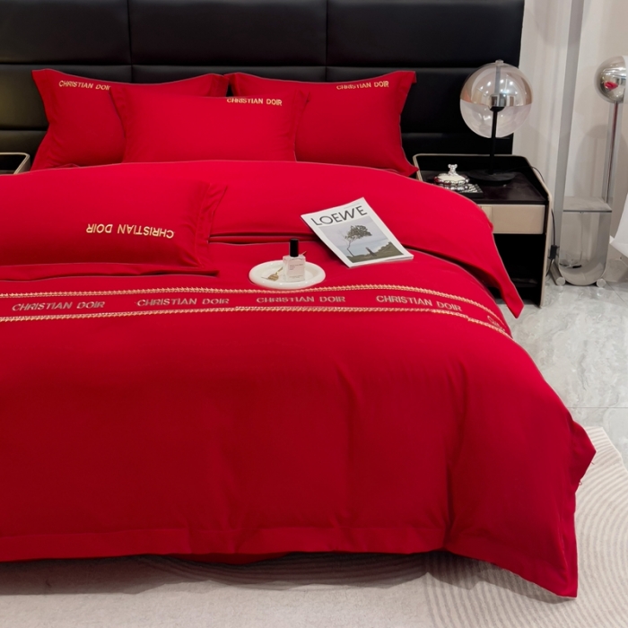 91家纺网 家纺一手货源 找家纺 靓生活 2023新款磨毛双斜四件套大红