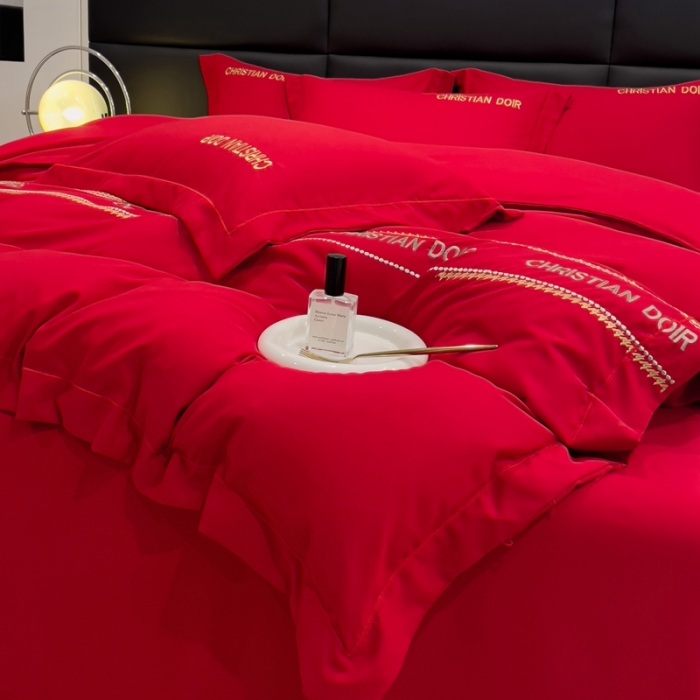 91家纺网 家纺一手货源 找家纺 靓生活 2023新款磨毛双斜四件套大红