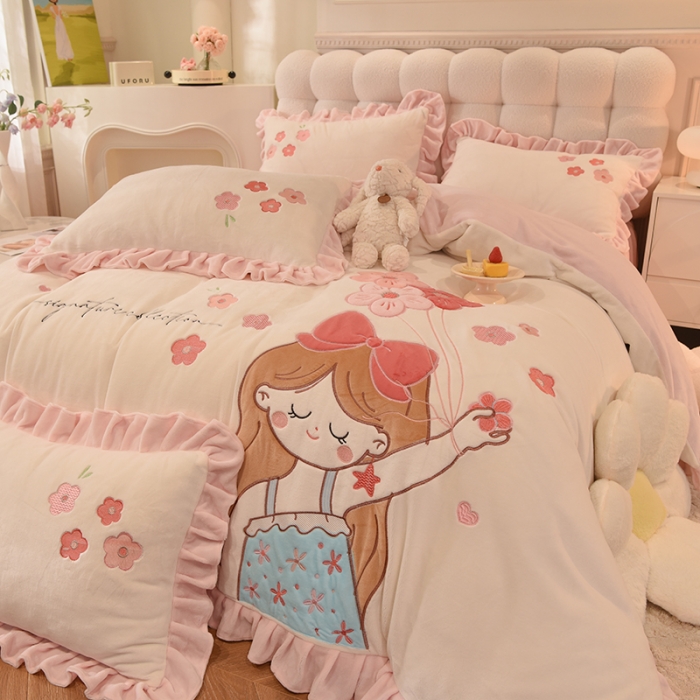 91家纺网 家纺一手货源 找家纺 欧冠 2023新款高档贴布绣甜心公主牛奶绒四件套 甜心公主-粉白