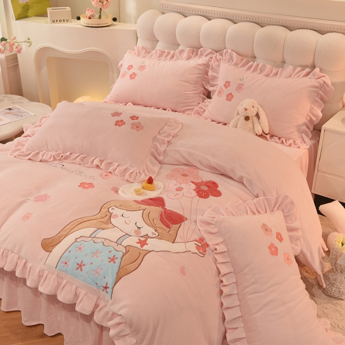 91家纺网 家纺一手货源 找家纺 欧冠 2023新款高档贴布绣甜心公主牛奶绒四件套 甜心公主-粉色