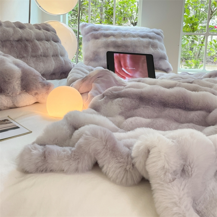 91家纺网 家纺一手货源 找家纺 蓝米卡夫 2024秋冬A类1400g云纹兔毛皮草毯 TSKN云纹-洛神紫